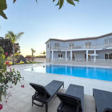 Grand Villa Lynn Seaview Ayia Napa Exterior photo